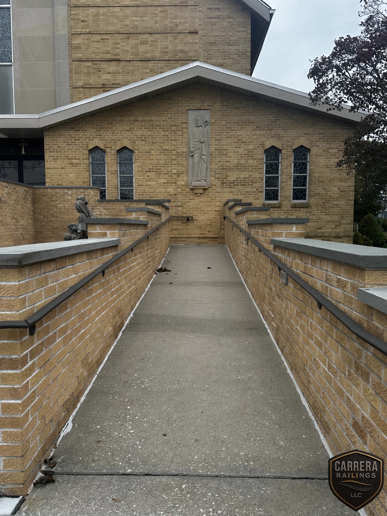 A beautiful deck with our custom railings.